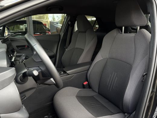 Toyota C-HR 1.8 Hybrid 140 Dynamic | Apple CarPlay | Blindspot | Parkeersens. | Rijklaar incl. garantie | ActivLease financial lease