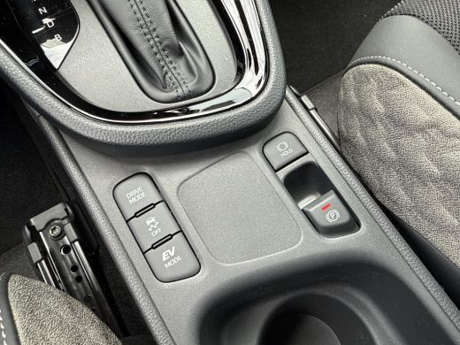 Toyota Yaris Cross 1.5 Hybrid 130 Executive | Premium Pack | CarPlay | Navigatie ActivLease financial lease