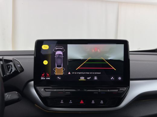 Volkswagen ID.5 Pro Business 77 kWh [3-Fase-11kW] {SoH-93%} (INCL-BTW) *HEATPUMP | LEATHER-ALCANTARA | FULL-LED |... ActivLease financial lease