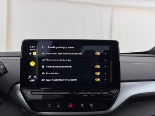 Volkswagen ID.5 Pro Business 77 kWh [3-Fase-11kW] {SoH-93%} (INCL-BTW) *HEATPUMP | LEATHER-ALCANTARA | FULL-LED |... ActivLease financial lease