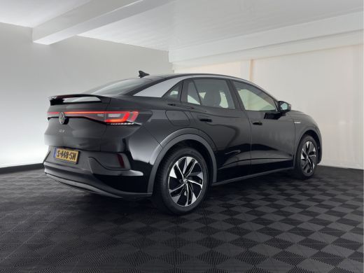 Volkswagen ID.5 Pro Business 77 kWh [3-Fase-11kW] {SoH-93%} (INCL-BTW) *HEATPUMP | LEATHER-ALCANTARA | FULL-LED |... ActivLease financial lease