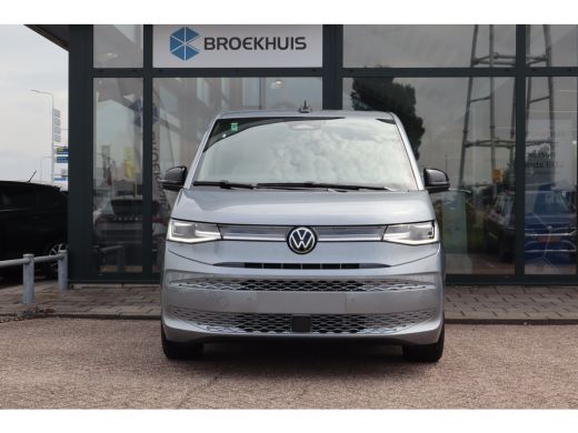 Volkswagen Multivan eHybrid 4MOTION L2 | Bulli | Leder | Glazen Dak | Vis-a-Vis | Houtlook Vloer | 4-Seizoenen Banden ActivLease financial lease