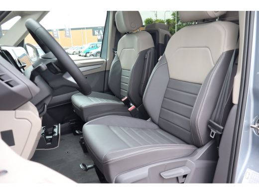 Volkswagen Multivan eHybrid 4MOTION L2 | Bulli | Leder | Glazen Dak | Vis-a-Vis | Houtlook Vloer | 4-Seizoenen Banden ActivLease financial lease