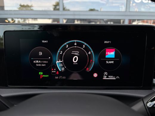 Volkswagen T-Roc 1.5 eTsi 150 pk R-Line First Edition | Trekhaak | Apple Carplay | A-uitrijcamera | Climatronic | ... ActivLease financial lease