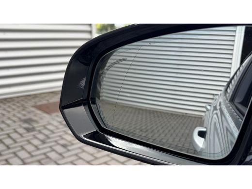 Volvo  S60 2.0 B4 197PK R-DESIGN AUTOMAAT / NAVI / LEDER / CLIMA / FULL-LED / 18" LMV / KEYLESS  / ADAPT. CR... ActivLease financial lease