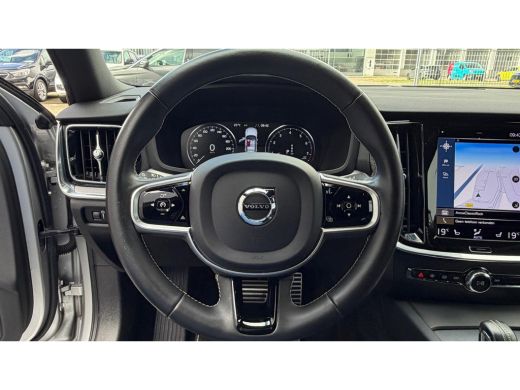 Volvo  S60 2.0 B4 197PK R-DESIGN AUTOMAAT / NAVI / LEDER / CLIMA / FULL-LED / 18" LMV / KEYLESS  / ADAPT. CR... ActivLease financial lease