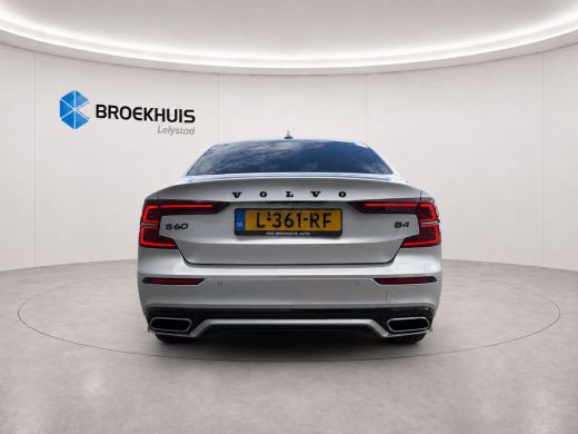 Volvo  S60 2.0 B4 197PK R-DESIGN AUTOMAAT / NAVI / LEDER / CLIMA / FULL-LED / 18" LMV / KEYLESS  / ADAPT. CR... ActivLease financial lease
