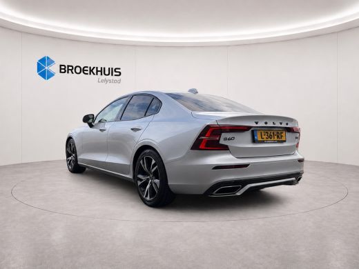 Volvo  S60 2.0 B4 197PK R-DESIGN AUTOMAAT / NAVI / LEDER / CLIMA / FULL-LED / 18" LMV / KEYLESS  / ADAPT. CR... ActivLease financial lease