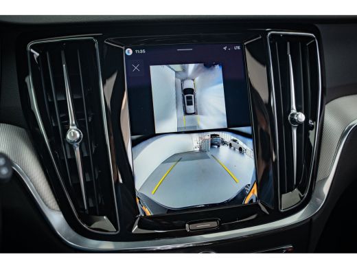 Volvo  V60 Vovo T8 455PK AWD Plus Dark | Panoramadak | 360&deg; | Contourstoelen | Trekhaak ActivLease financial lease