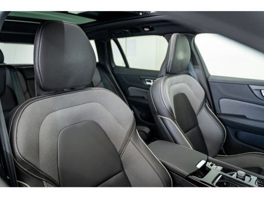 Volvo  V60 Vovo T8 455PK AWD Plus Dark | Panoramadak | 360&deg; | Contourstoelen | Trekhaak ActivLease financial lease