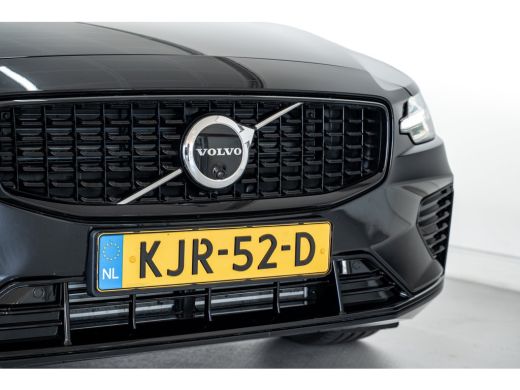 Volvo  V60 Vovo T8 455PK AWD Plus Dark | Panoramadak | 360&deg; | Contourstoelen | Trekhaak ActivLease financial lease