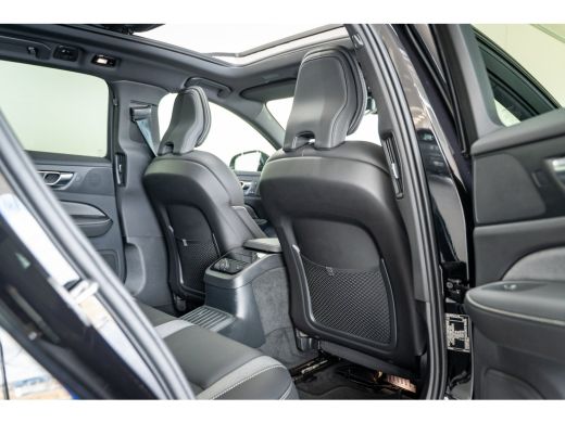 Volvo  V60 Vovo T8 455PK AWD Plus Dark | Panoramadak | 360&deg; | Contourstoelen | Trekhaak ActivLease financial lease