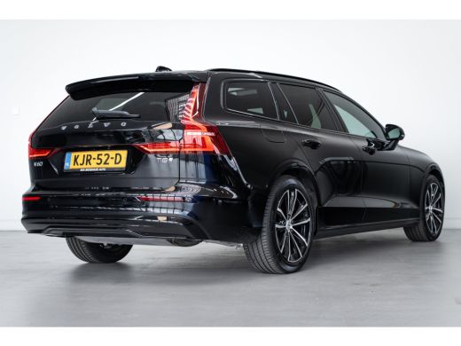 Volvo  V60 Vovo T8 455PK AWD Plus Dark | Panoramadak | 360&deg; | Contourstoelen | Trekhaak ActivLease financial lease