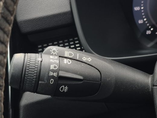 Volvo  XC40 Recharge P8 AWD R-Design SOH 92,54% | Trekhaak wegklapbaar | Panoramadak | elektr. achterklep | 3... ActivLease financial lease