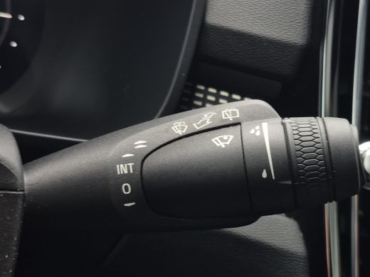Volvo  XC40 Recharge P8 AWD R-Design SOH 92,54% | Trekhaak wegklapbaar | Panoramadak | elektr. achterklep | 3... ActivLease financial lease