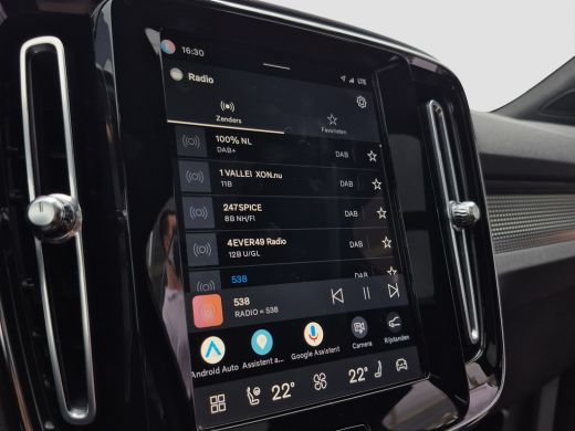 Volvo  XC40 Recharge P8 AWD R-Design SOH 92,54% | Trekhaak wegklapbaar | Panoramadak | elektr. achterklep | 3... ActivLease financial lease