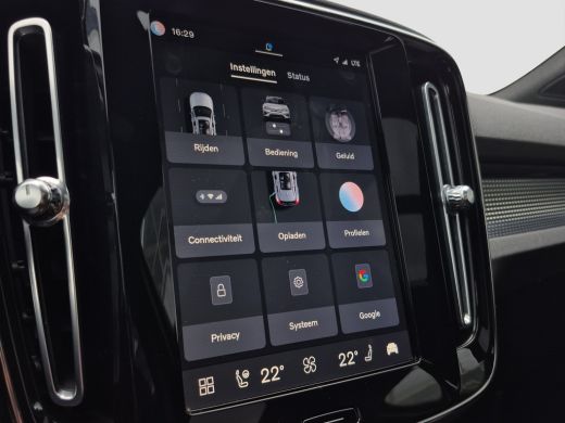 Volvo  XC40 Recharge P8 AWD R-Design SOH 92,54% | Trekhaak wegklapbaar | Panoramadak | elektr. achterklep | 3... ActivLease financial lease