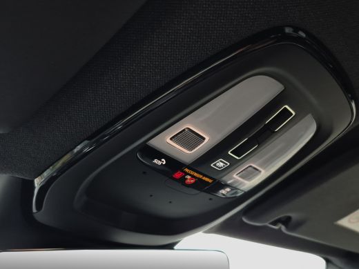Volvo  XC40 Recharge P8 AWD R-Design SOH 92,54% | Trekhaak wegklapbaar | Panoramadak | elektr. achterklep | 3... ActivLease financial lease