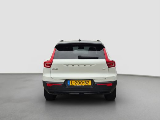 Volvo  XC40 Recharge P8 AWD R-Design SOH 92,54% | Trekhaak wegklapbaar | Panoramadak | elektr. achterklep | 3... ActivLease financial lease