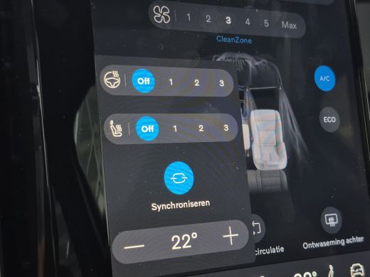 Volvo  XC40 Recharge P8 AWD R-Design SOH 92,54% | Trekhaak wegklapbaar | Panoramadak | elektr. achterklep | 3... ActivLease financial lease