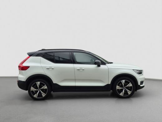 Volvo  XC40 Recharge P8 AWD R-Design SOH 92,54% | Trekhaak wegklapbaar | Panoramadak | elektr. achterklep | 3... ActivLease financial lease