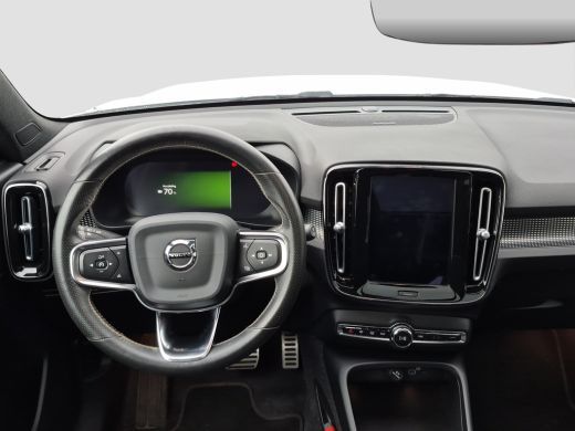 Volvo  XC40 Recharge P8 AWD R-Design SOH 92,54% | Trekhaak wegklapbaar | Panoramadak | elektr. achterklep | 3... ActivLease financial lease