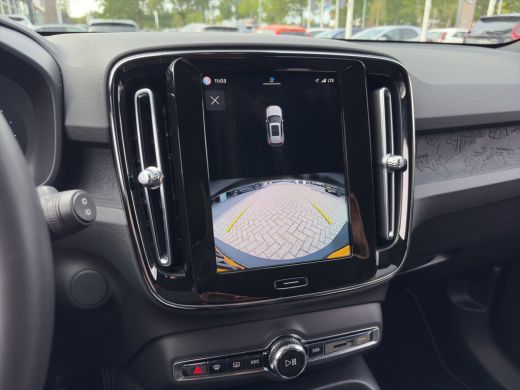 Volvo  XC40 Recharge Plus 70 kWh | BLIS | Camera | Stoel + Stuur Verwarming | Keyless Start / Entry | Trekhaak | ActivLease financial lease