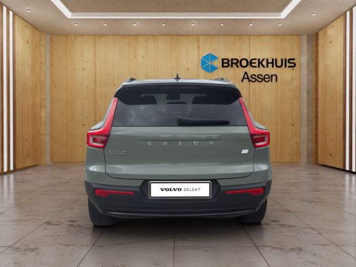 Volvo  XC40 Recharge Plus 70 kWh | BLIS | Camera | Stoel + Stuur Verwarming | Keyless Start / Entry | Trekhaak | ActivLease financial lease