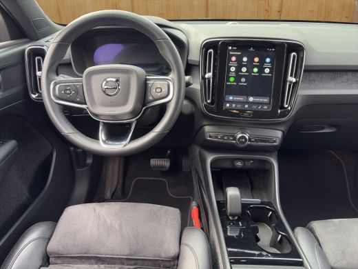 Volvo  XC40 Recharge Plus 70 kWh | BLIS | Camera | Stoel + Stuur Verwarming | Keyless Start / Entry | Trekhaak | ActivLease financial lease
