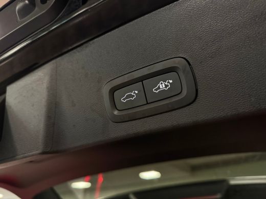 Volvo  XC40 Recharge Ultimate 70 kWh | 94% SoH | Schuifdak | 360&deg; Camera | Harman Kardon | All Season banden ... ActivLease financial lease