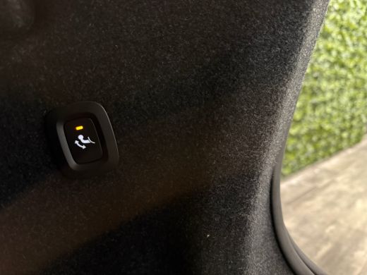 Volvo  XC40 Recharge Ultimate 70 kWh | 94% SoH | Schuifdak | 360&deg; Camera | Harman Kardon | All Season banden ... ActivLease financial lease