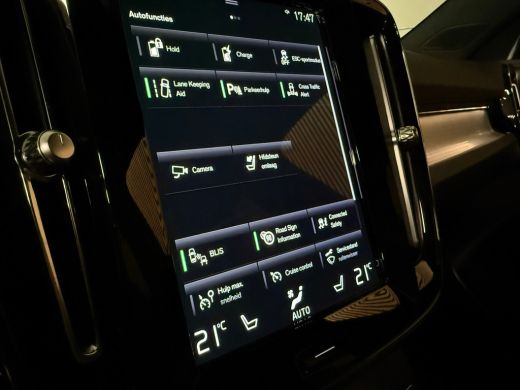 Volvo  XC40 T4 Recharge Plus Bright | Trekhaak | Harman Kardon | All Season banden | Bestuurdersstoel elektri... ActivLease financial lease