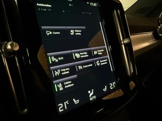 Volvo  XC40 T4 Recharge Plus Bright | Trekhaak | Harman Kardon | All Season banden | Bestuurdersstoel elektri... ActivLease financial lease