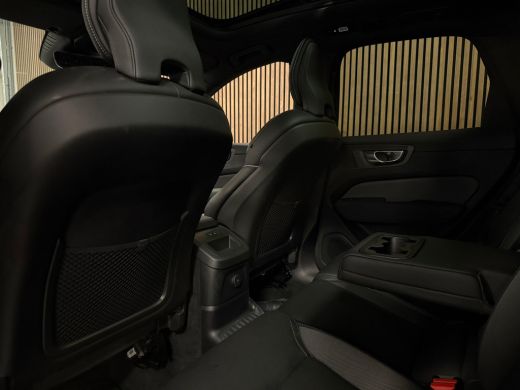 Volvo  XC60 T6 AWD Recharge Ultra Black Edition | Luchtvering | Trekhaak | 360 Camera | Head-Up Display | Har... ActivLease financial lease