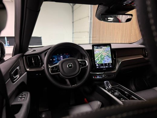 Volvo  XC60 T6 AWD Recharge Ultra Black Edition | Luchtvering | Trekhaak | 360 Camera | Head-Up Display | Har... ActivLease financial lease