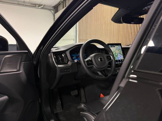 Volvo  XC60 T6 AWD Recharge Ultra Black Edition | Luchtvering | Trekhaak | 360 Camera | Head-Up Display | Har... ActivLease financial lease