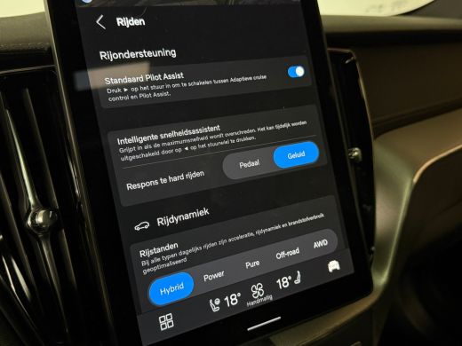 Volvo  XC60 T6 AWD Recharge Ultra Black Edition | Luchtvering | Trekhaak | 360 Camera | Head-Up Display | Har... ActivLease financial lease