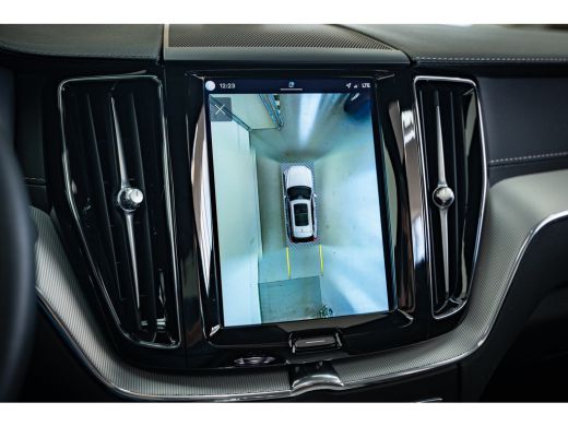 Volvo  XC60 T8 455PK AWD Ultimate Dark Luchtvering | B&W audio | 21" | Sportstoelen ActivLease financial lease
