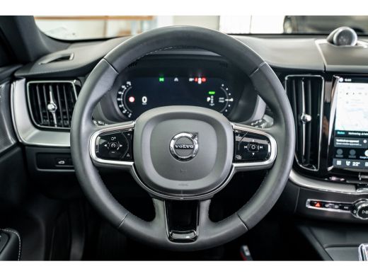 Volvo  XC60 T8 455PK AWD Ultimate Dark Luchtvering | B&W audio | 21" | Sportstoelen ActivLease financial lease