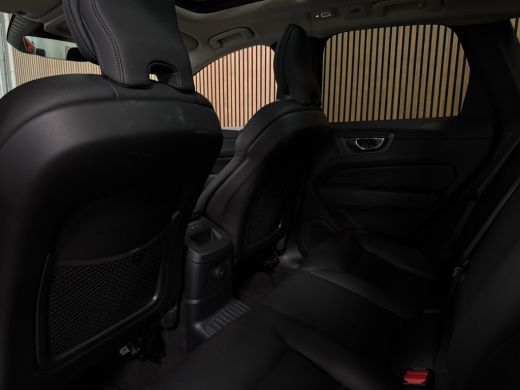 Volvo  XC60 T8 AWD Recharge Ultra Dark | Luchtvering | Trekhaak | 360&deg; Camera | 455pk | Head-Up Display | Har... ActivLease financial lease