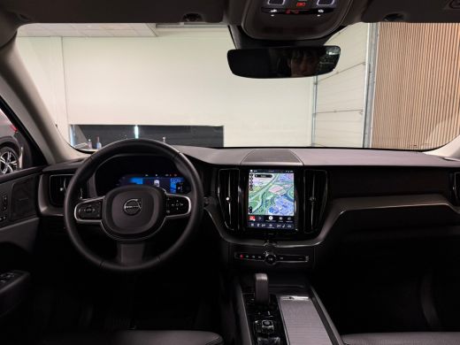 Volvo  XC60 T8 AWD Recharge Ultra Dark | Luchtvering | Trekhaak | 360&deg; Camera | 455pk | Head-Up Display | Har... ActivLease financial lease