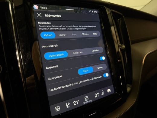 Volvo  XC60 T8 AWD Recharge Ultra Dark | Luchtvering | Trekhaak | 360&deg; Camera | 455pk | Head-Up Display | Har... ActivLease financial lease