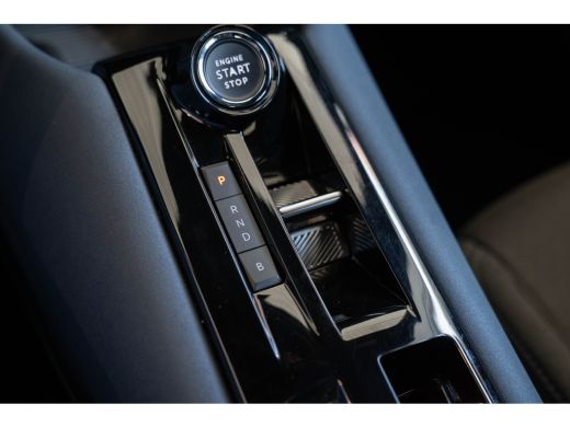 Alfa Romeo Junior Elettrica 54 KWH | SOH 95% | Apple Carplay & Android Auto | Parkeesensoren | Keyless | Climate Co... ActivLease financial lease