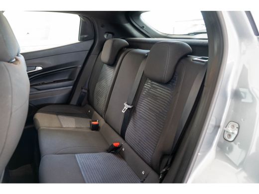 Alfa Romeo Junior Elettrica 54 kWh | SOH 95% | Apple Carplay & Android Auto | Parkeesensoren | Keyless | Climate Co... ActivLease financial lease