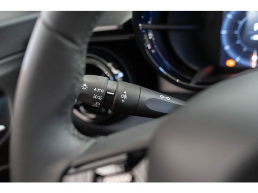 Alfa Romeo Junior Elettrica 54 kWh | SOH 95% | Apple Carplay & Android Auto | Parkeesensoren | Keyless | Climate Co... ActivLease financial lease