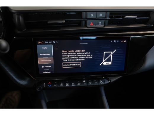 Alfa Romeo Junior Elettrica 54 kWh | SOH 95% | Apple Carplay & Android Auto | Parkeesensoren | Keyless | Climate Co... ActivLease financial lease