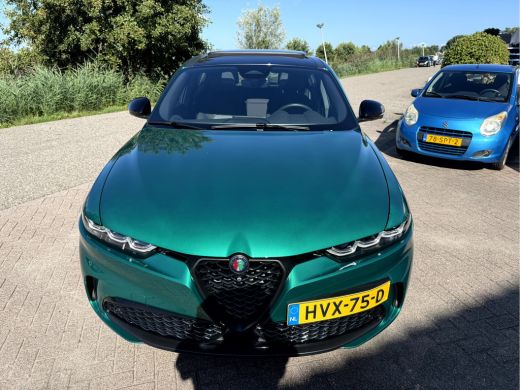 Alfa Romeo Tonale 1.5T Hybrid Edizione Business NL.Auto, Panoramadak, Trekhaak ActivLease financial lease