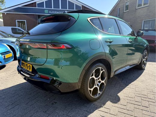 Alfa Romeo Tonale 1.5T Hybrid Edizione Business NL.Auto, Panoramadak, Trekhaak ActivLease financial lease