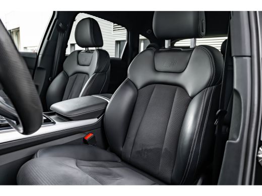 Audi Q7 60 TFSI e quattro Pro Line S Competition 462 PK | Trekhaak | Stuurverwarming | 22" velgen | Achte... ActivLease financial lease