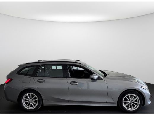 BMW 3 Serie Touring NEW 318IA 2.0 156PK AUT. NAVI/LED/PDC/CARPLAY ActivLease financial lease